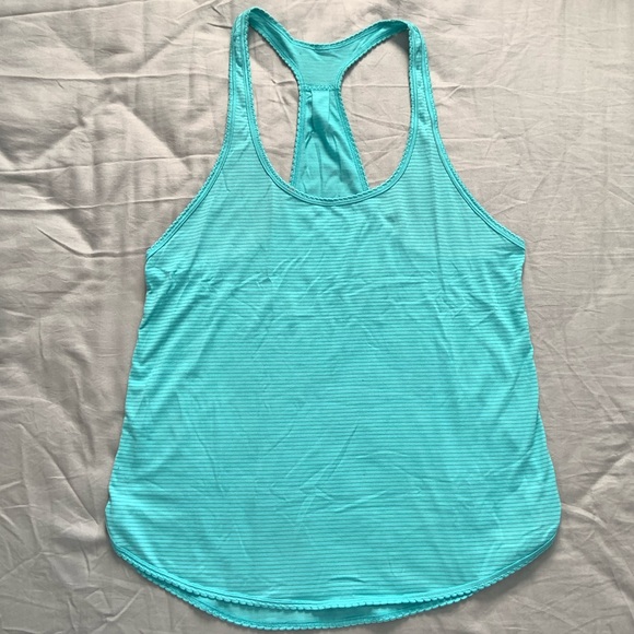 Lululemon 105f Singlet size 8 (Angel Blue) - Picture 1 of 3